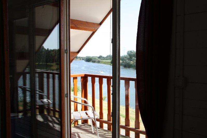 Villa Viva La Vie Maaseik Zimmer foto